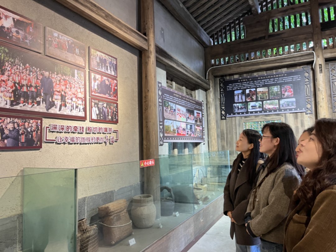 传承红色基因 赓续红色血脉——云南经济管理学院马克思主义学院教师赴保山市开展思政课教师教学研修活动 第 6 张