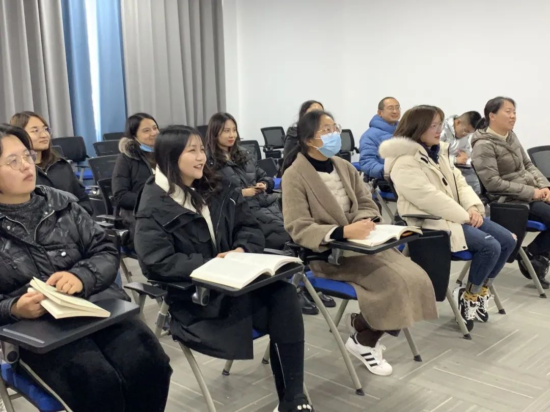 「深入学习宣传贯彻党的十九届六中全会精神」—马克思主义学院二支部全体党员开展专题学习 第 4 张