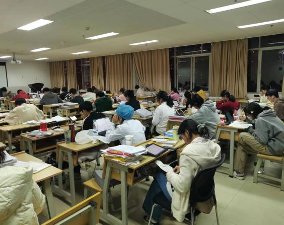 考研典型│披星戴月，努力逐梦 第 4 张