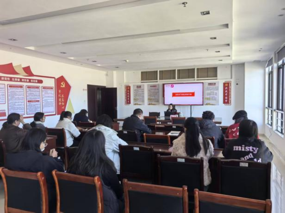 党建引领聚合力 送理上门暖人心｜马克思主义学院推动红色文化在基层落地生根 第 2 张
