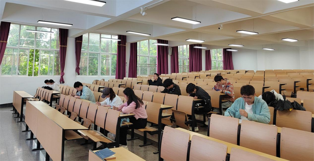 图片 4.png 图片 4.png