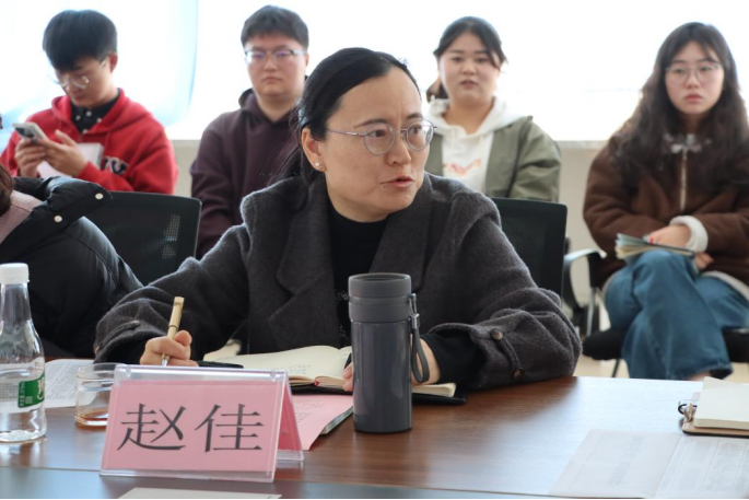 云南经济管理学院医学院举办“榜样领航”学生代表座谈会,共筑成长之路 第 10 张 云南经济管理学院医学院举办“榜样领航”学生代表座谈会,共筑成长之路 第 10 张