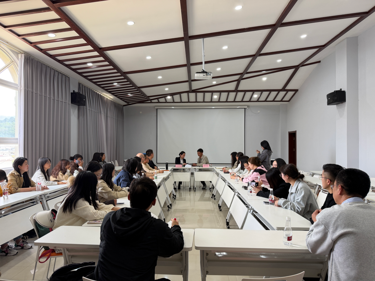 校地协同育人  筑牢思政阵地｜马克思主义学院赴雁塔村、双河村举行思政课实践教学基地签约暨揭牌仪式 第 2 张