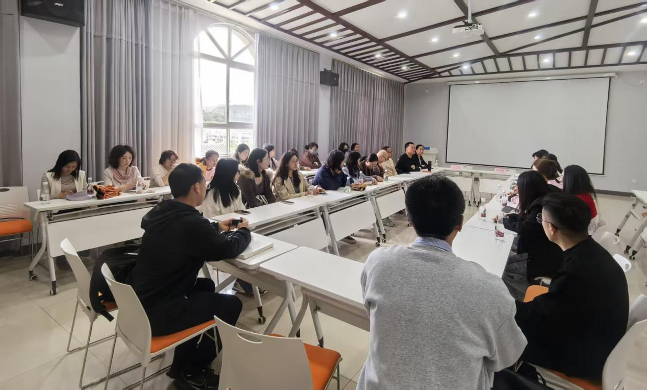 党建引领聚合力 实践育人促振兴——马克思主义学院第一党支部主题党日活动走深走实 第 2 张