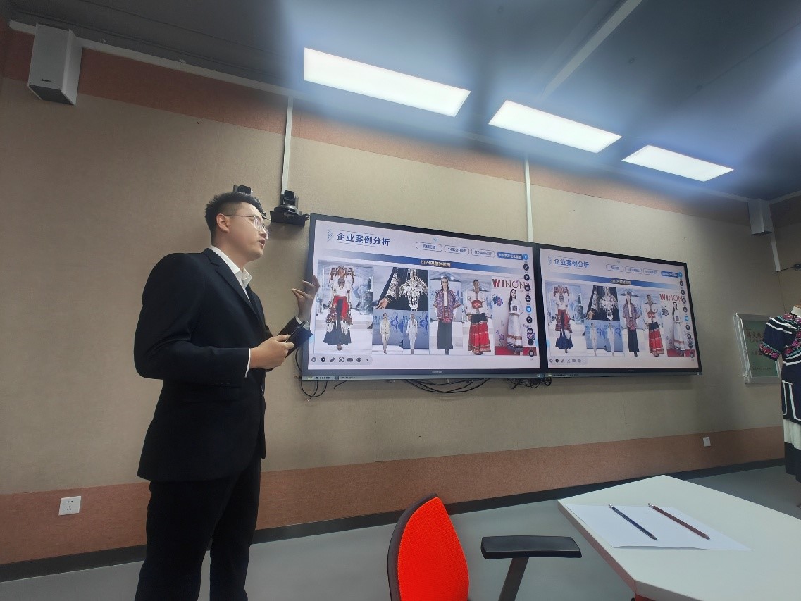 总监分享.jpg 总监分享.jpg